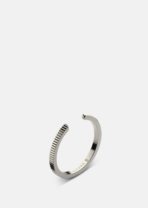 Ribbed Ring Thin
