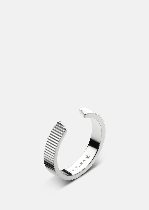 Ribbed Ring
