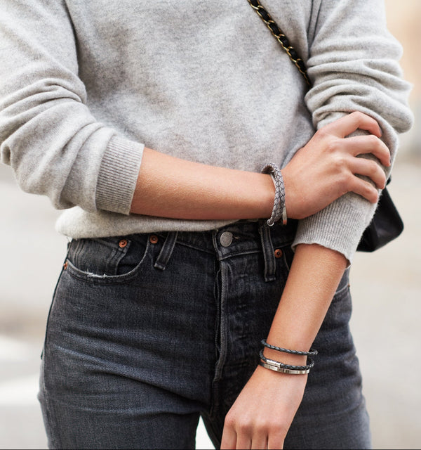 Suede bracelet grey