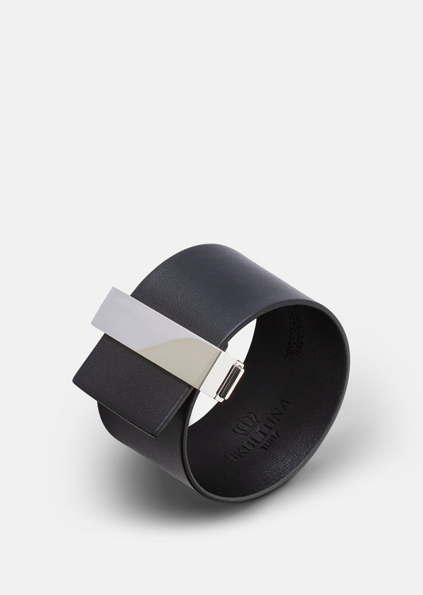 Clasp Bracelet - Black