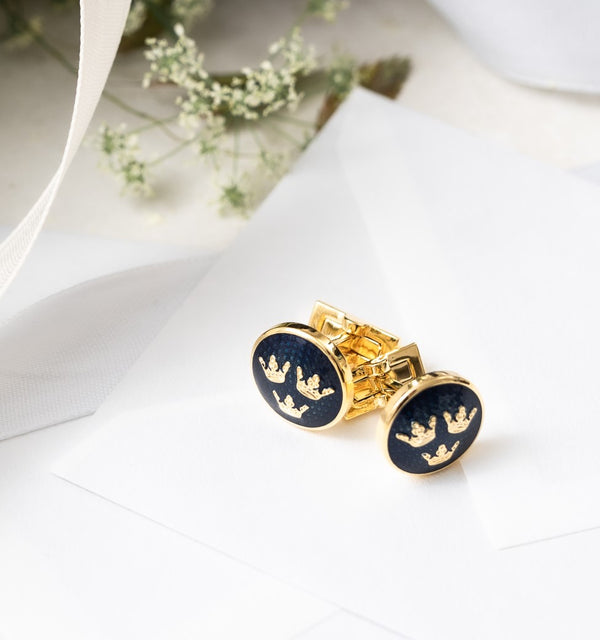 Three crowns cuff links